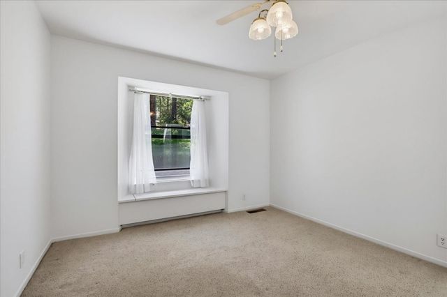 13022 Saint Gregory Pl, Grass Valley, CA 95949