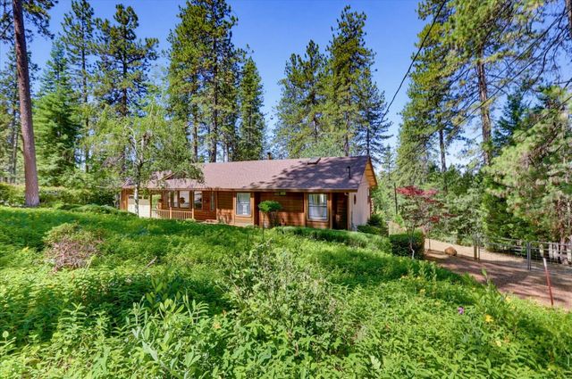 13022 Saint Gregory Pl, Grass Valley, CA 95949