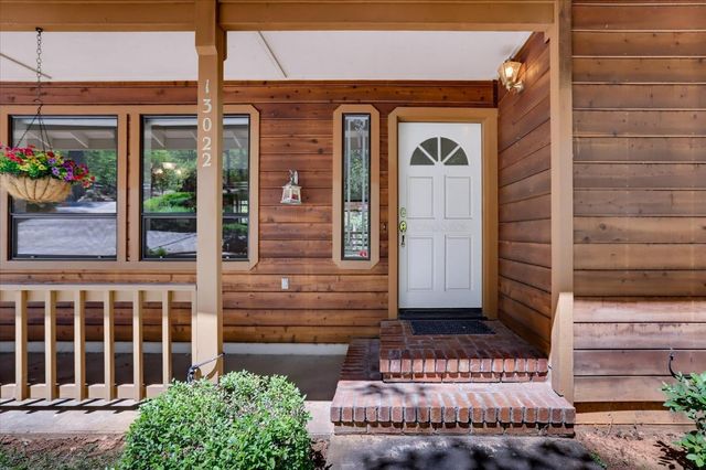 13022 Saint Gregory Pl, Grass Valley, CA 95949