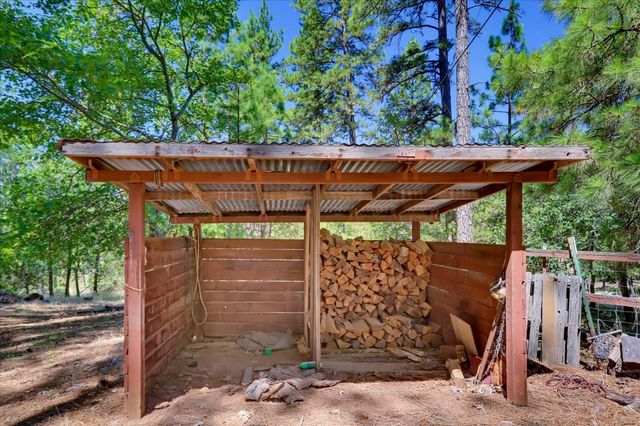 13022 Saint Gregory Pl, Grass Valley, CA 95949