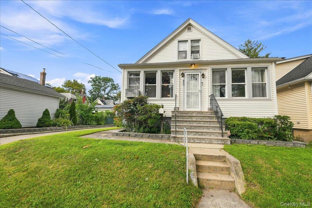 860 Hollywood Avenue, Bronx, NY 10465 — photo 3