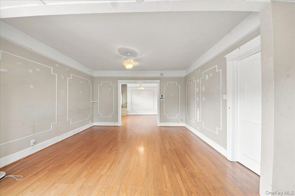 860 Hollywood Avenue, Bronx, NY 10465 — photo 4