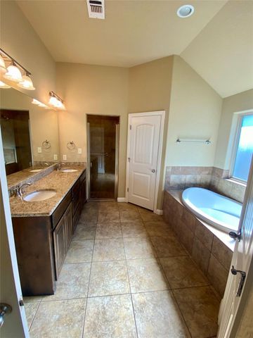 740 Westgate Drive, Aledo, TX 76008