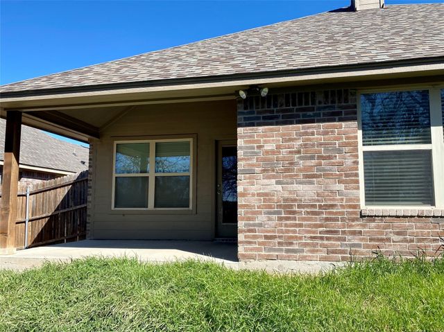 740 Westgate Drive, Aledo, TX 76008