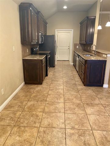 740 Westgate Drive, Aledo, TX 76008