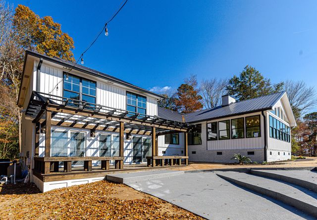 3270 Princess Pond Road, Summerton, SC 29148