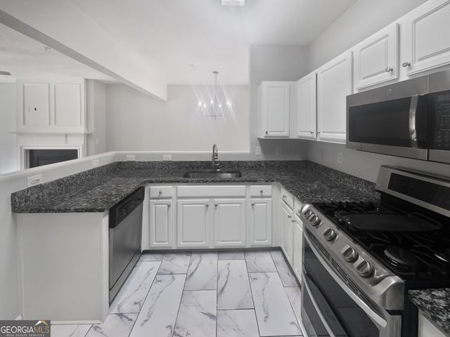 212 Riverstone Commons Circle, Canton, GA 30114