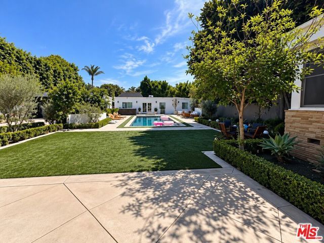 604 Trenton Drive, Beverly Hills, CA 90210