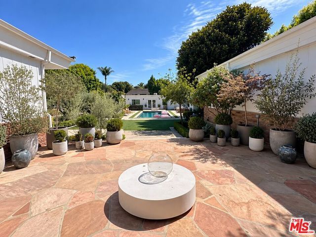 604 Trenton Drive, Beverly Hills, CA 90210