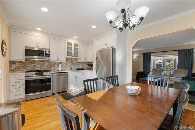 132 E Cherry Street, Floral Park, NY 11001