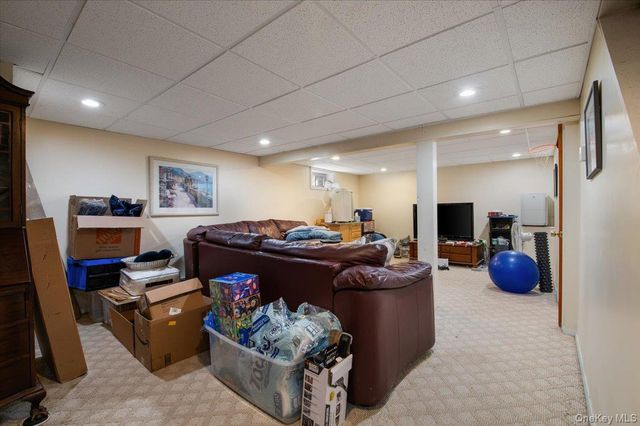 132 E Cherry Street, Floral Park, NY 11001