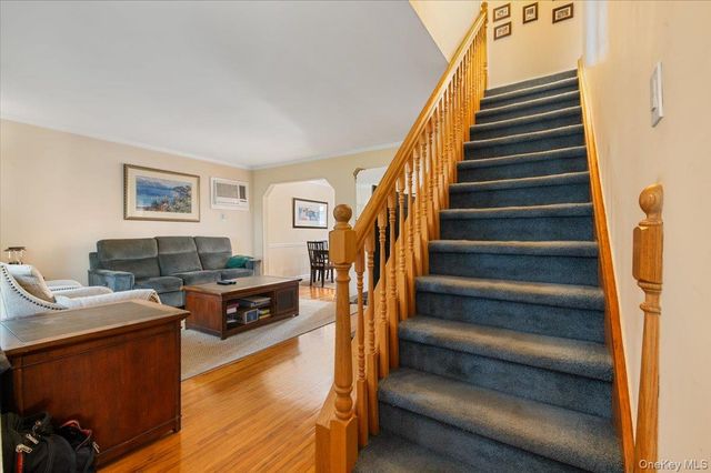 132 E Cherry Street, Floral Park, NY 11001