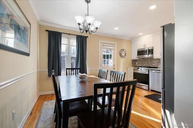 132 E Cherry Street, Floral Park, NY 11001