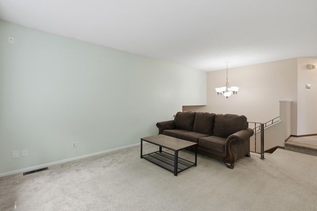 3501 77th Avenue N, Brooklyn Park, MN 55443