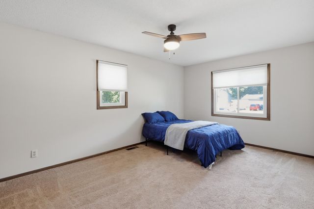3501 77th Avenue N, Brooklyn Park, MN 55443