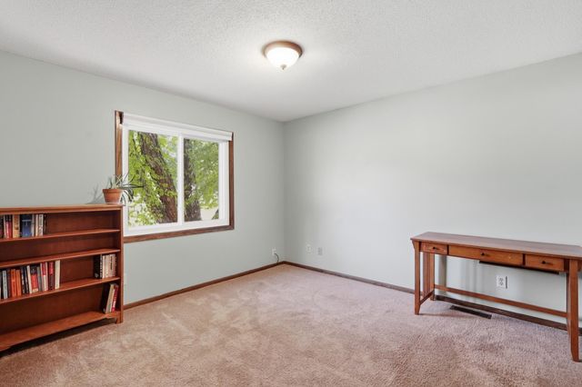 3501 77th Avenue N, Brooklyn Park, MN 55443