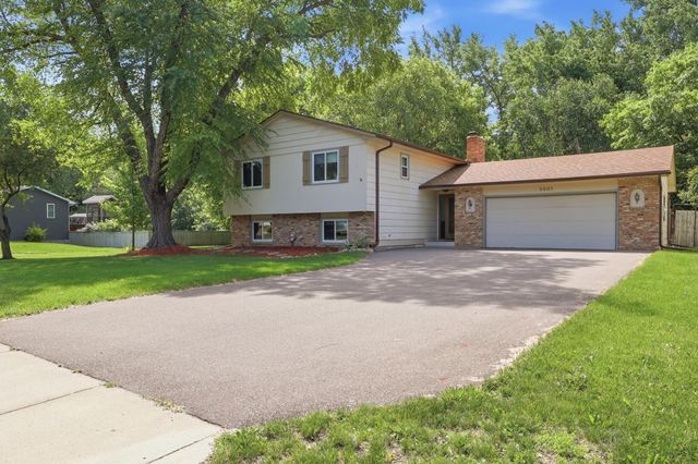 3501 77th Avenue N, Brooklyn Park, MN 55443