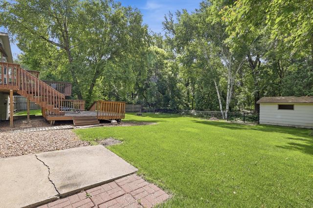 3501 77th Avenue N, Brooklyn Park, MN 55443