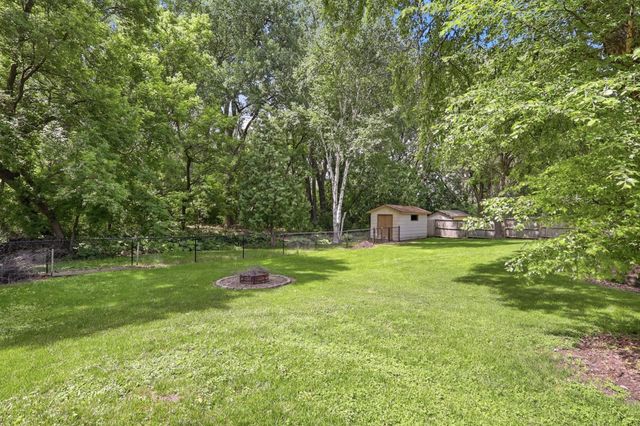 3501 77th Avenue N, Brooklyn Park, MN 55443