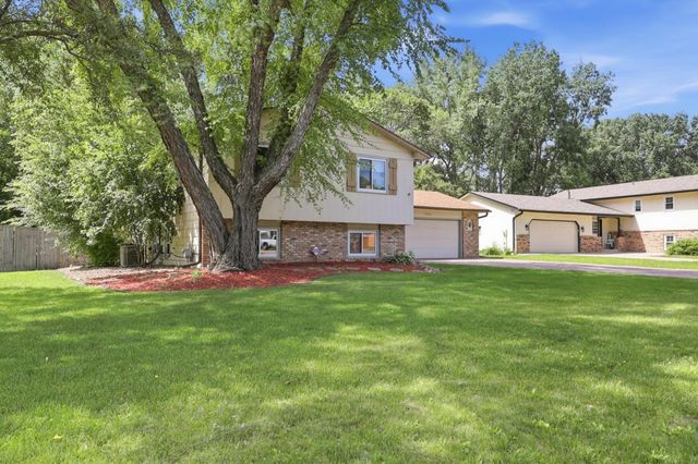 3501 77th Avenue N, Brooklyn Park, MN 55443