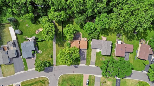 3501 77th Avenue N, Brooklyn Park, MN 55443