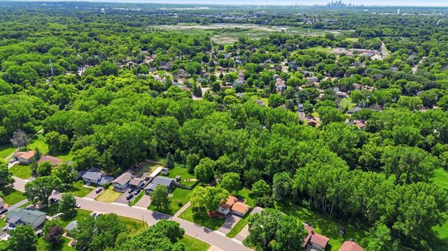 3501 77th Avenue N, Brooklyn Park, MN 55443