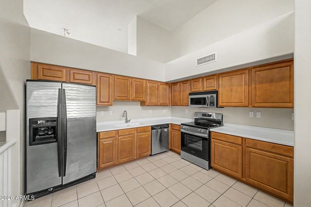 712 S BECK Avenue, Tempe, AZ 85281