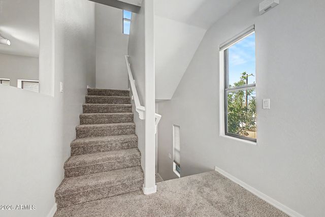 712 S BECK Avenue, Tempe, AZ 85281
