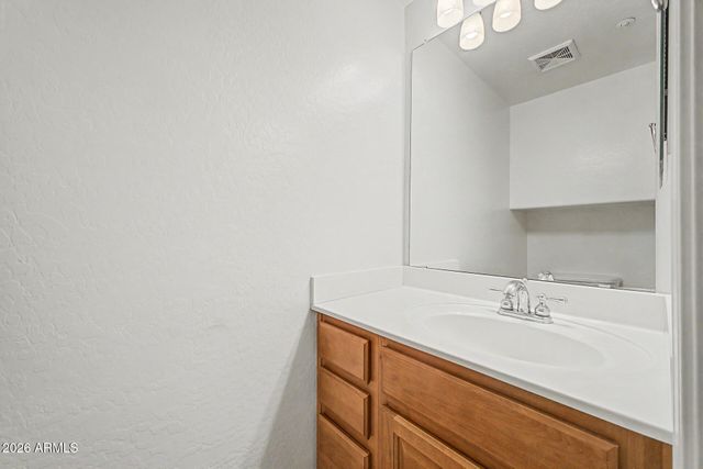 712 S BECK Avenue, Tempe, AZ 85281