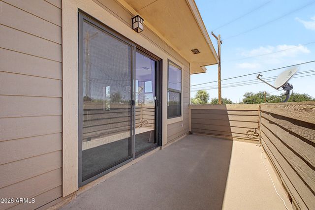 712 S BECK Avenue, Tempe, AZ 85281