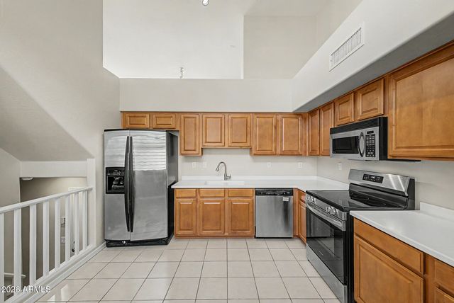 712 S BECK Avenue, Tempe, AZ 85281