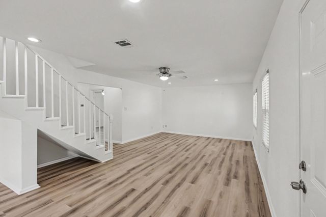 302 Lawrence Street, Tomball, TX 77375
