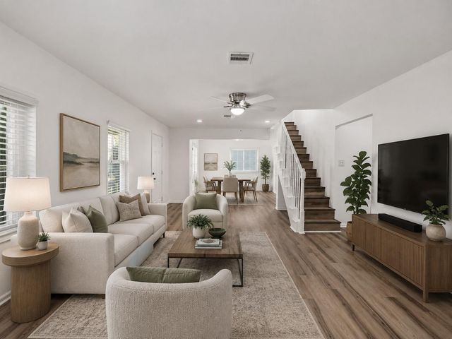 302 Lawrence Street, Tomball, TX 77375