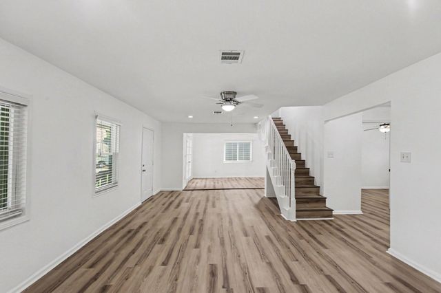 302 Lawrence Street, Tomball, TX 77375