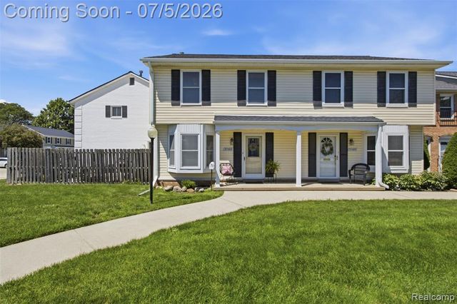 37583 Charter Oaks Boulevard, Clinton Township, MI 48036