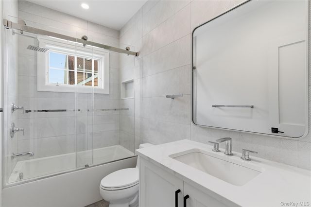 42 Alice Court, East Rockaway, NY 11518