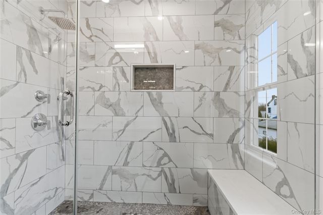 42 Alice Court, East Rockaway, NY 11518