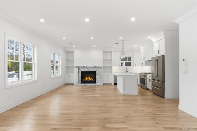 42 Alice Court, East Rockaway, NY 11518