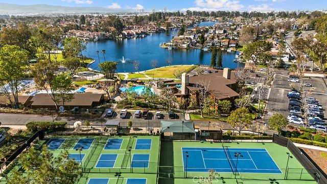 25116 Cineria, Lake Forest, CA 92630