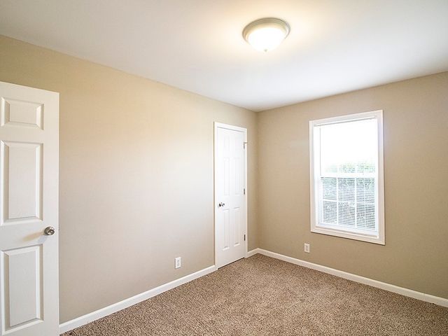 1113 Timothy Avenue, Oak Grove, KY 42262