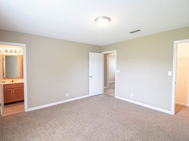 1113 Timothy Avenue, Oak Grove, KY 42262