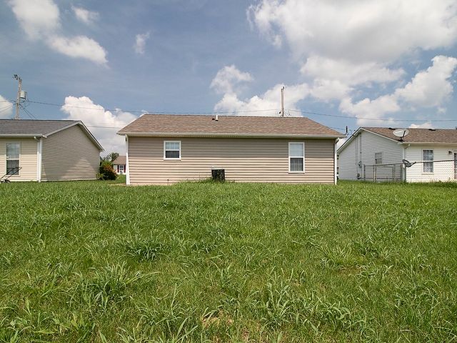 1113 Timothy Avenue, Oak Grove, KY 42262