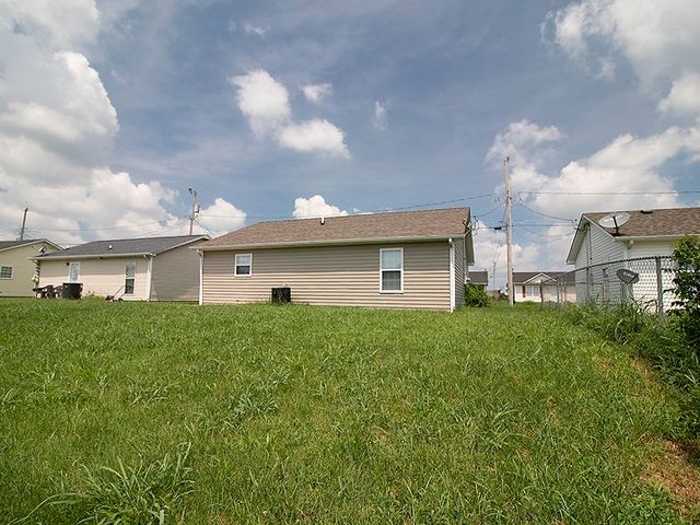 1113 Timothy Avenue, Oak Grove, KY 42262
