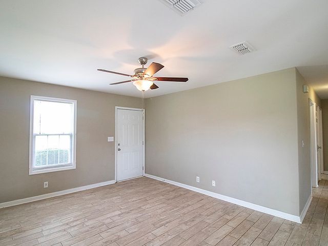 1113 Timothy Avenue, Oak Grove, KY 42262