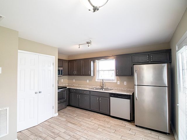 1113 Timothy Avenue, Oak Grove, KY 42262