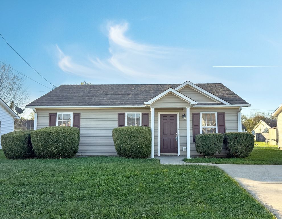 1113 Timothy Avenue, Oak Grove, KY 42262