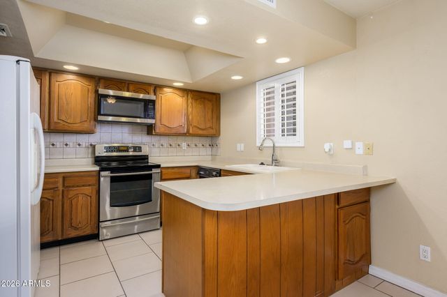 12222 N PARADISE VILLAGE Parkway S 446, Phoenix, AZ 85032