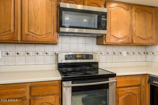 12222 N PARADISE VILLAGE Parkway S 446, Phoenix, AZ 85032