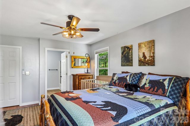12 Indian Trace Road, Maggie Valley, NC 28751