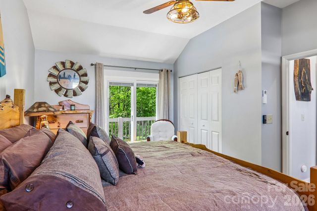 12 Indian Trace Road, Maggie Valley, NC 28751